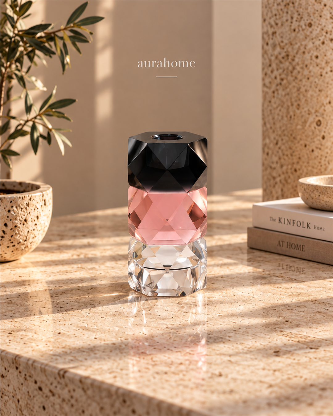 بريزم مقلوب كشمعدان — Prism flipped into a candle holder